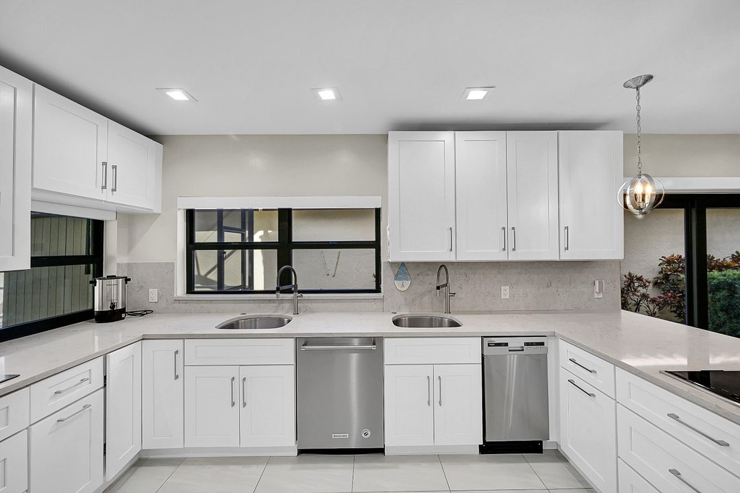 For Sale: $1,299,000 (4 beds, 3 baths, 2783 Square Feet)