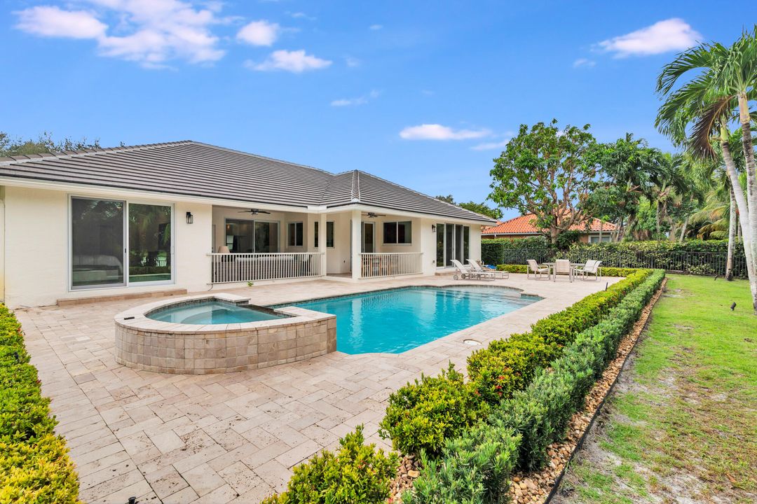 待售: $2,500,000 (4 贝兹, 3 浴室, 2733 平方英尺)