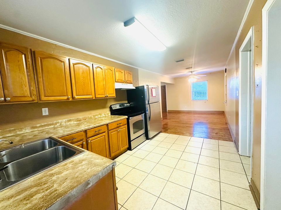 En Venta: $199,900 (3 camas, 2 baños, 1456 Pies cuadrados)