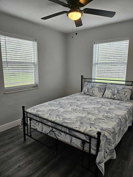 For Sale: $343,000 (3 beds, 1 baths, 960 Square Feet)