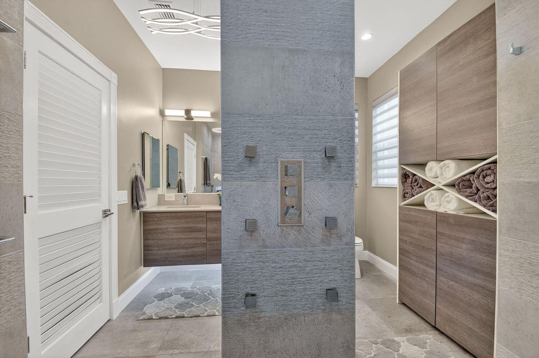 For Sale: $525,000 (3 beds, 3 baths, 2116 Square Feet)