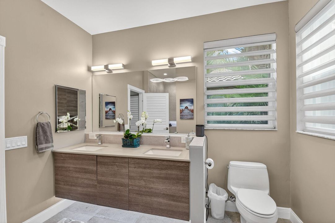 For Sale: $525,000 (3 beds, 3 baths, 2116 Square Feet)