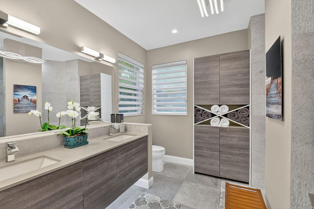 For Sale: $525,000 (3 beds, 3 baths, 2116 Square Feet)