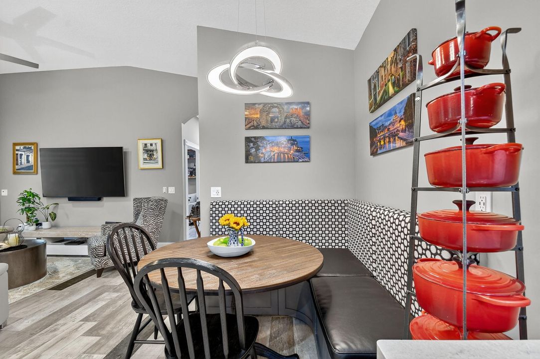 For Sale: $525,000 (3 beds, 3 baths, 2116 Square Feet)