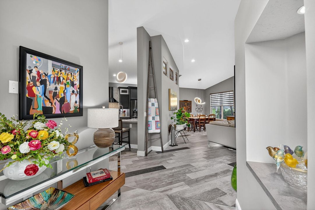 For Sale: $525,000 (3 beds, 3 baths, 2116 Square Feet)