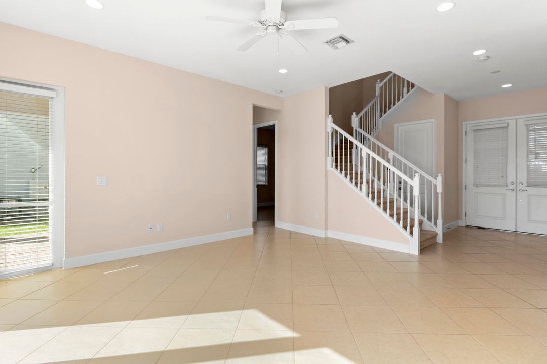 待售: $679,000 (4 贝兹, 3 浴室, 2165 平方英尺)