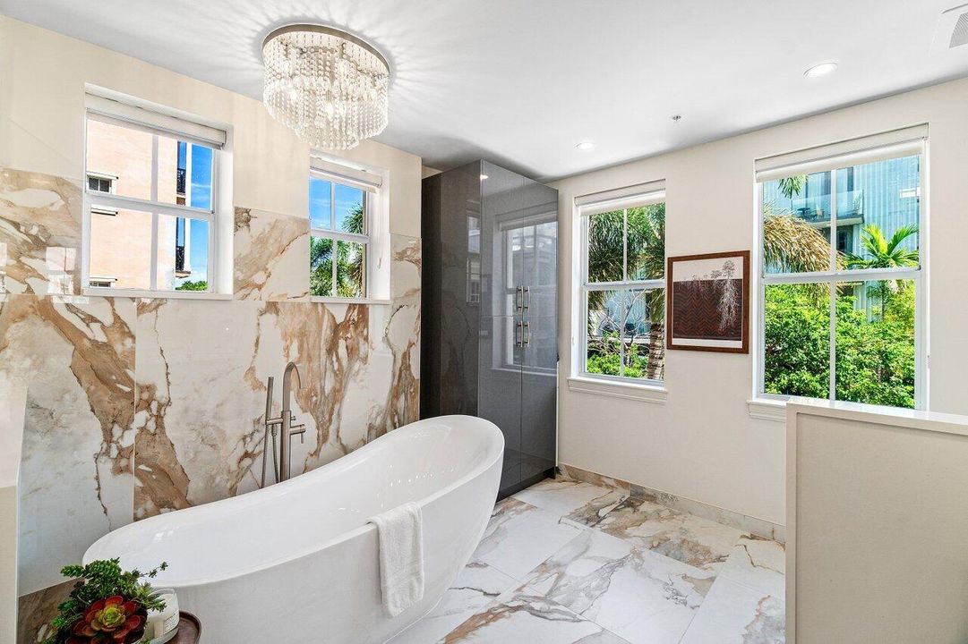 待售: $1,295,000 (3 贝兹, 2 浴室, 2038 平方英尺)