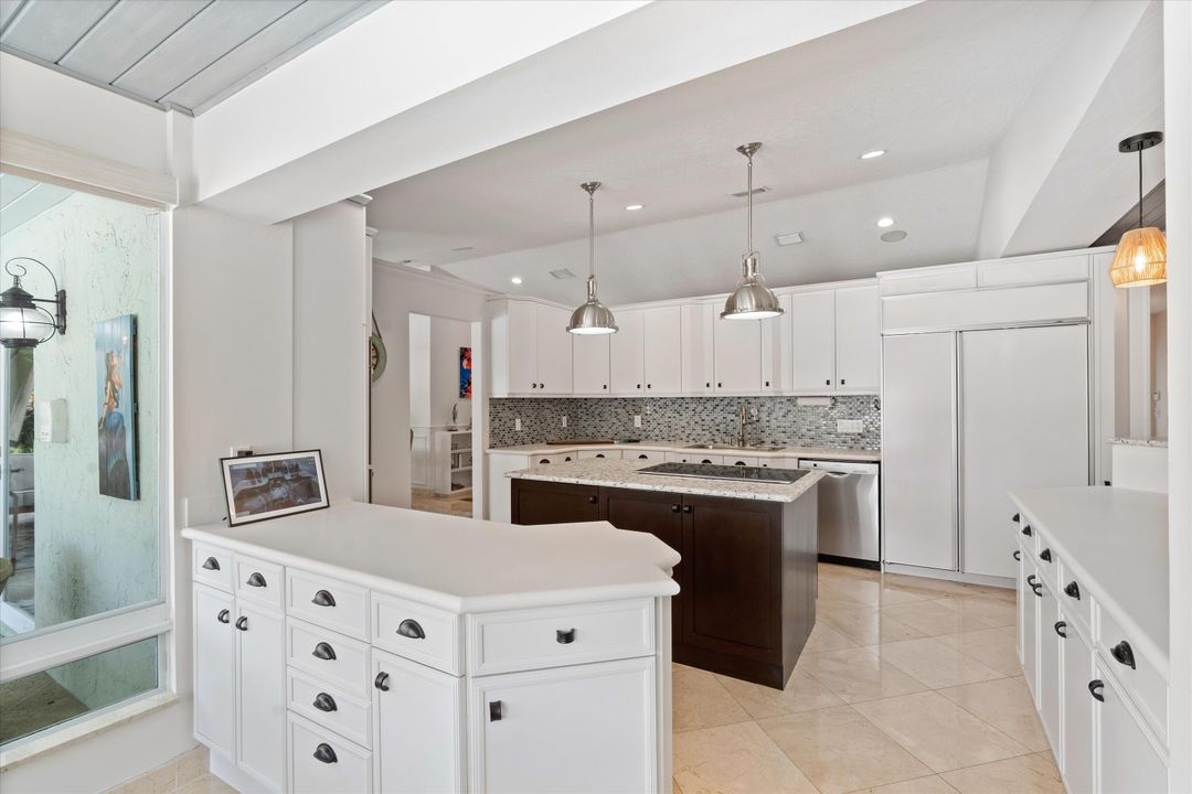 For Rent: $29,500 (4 beds, 2 baths, 2724 Square Feet)