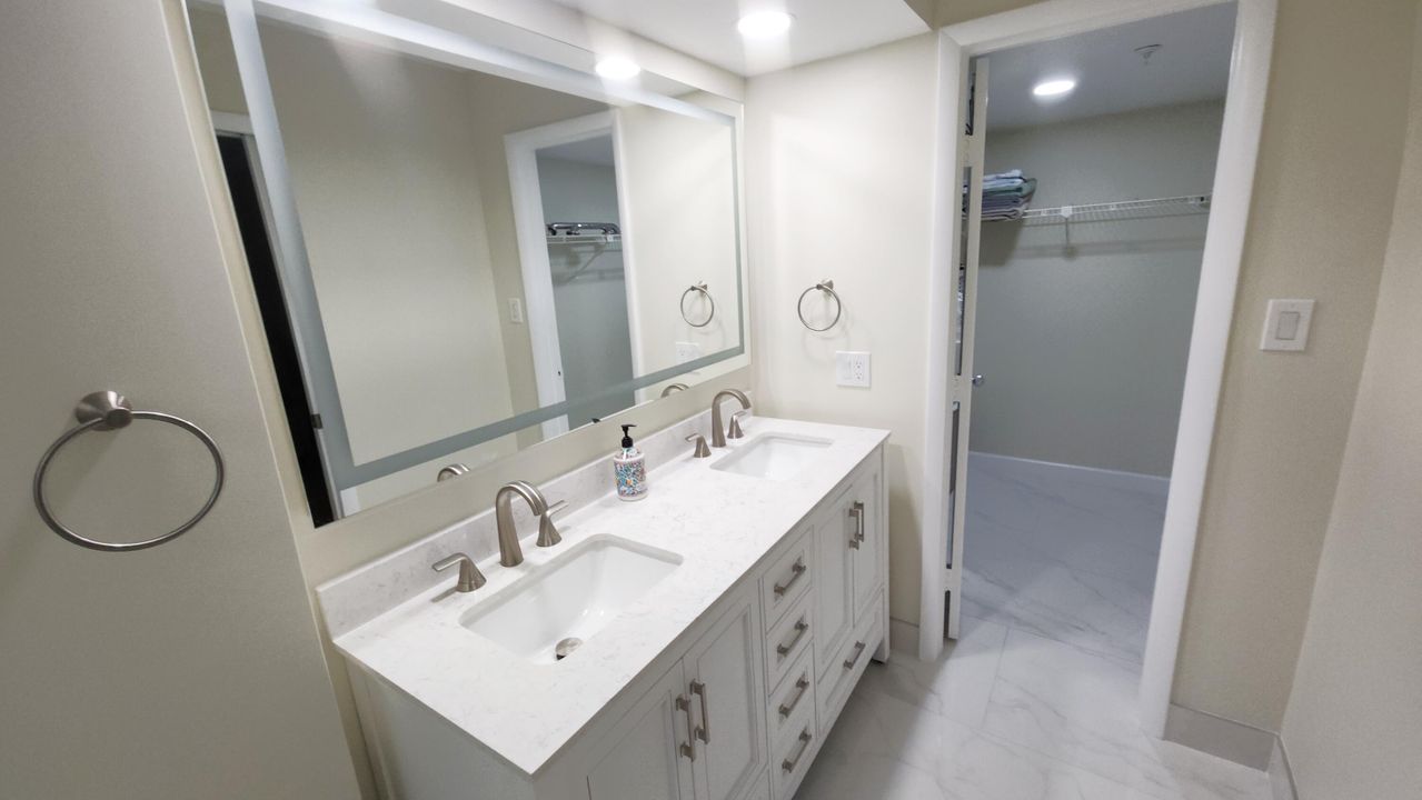 В аренду: $5,500 (2 спален, 2 ванн, 1160 Квадратных фут)