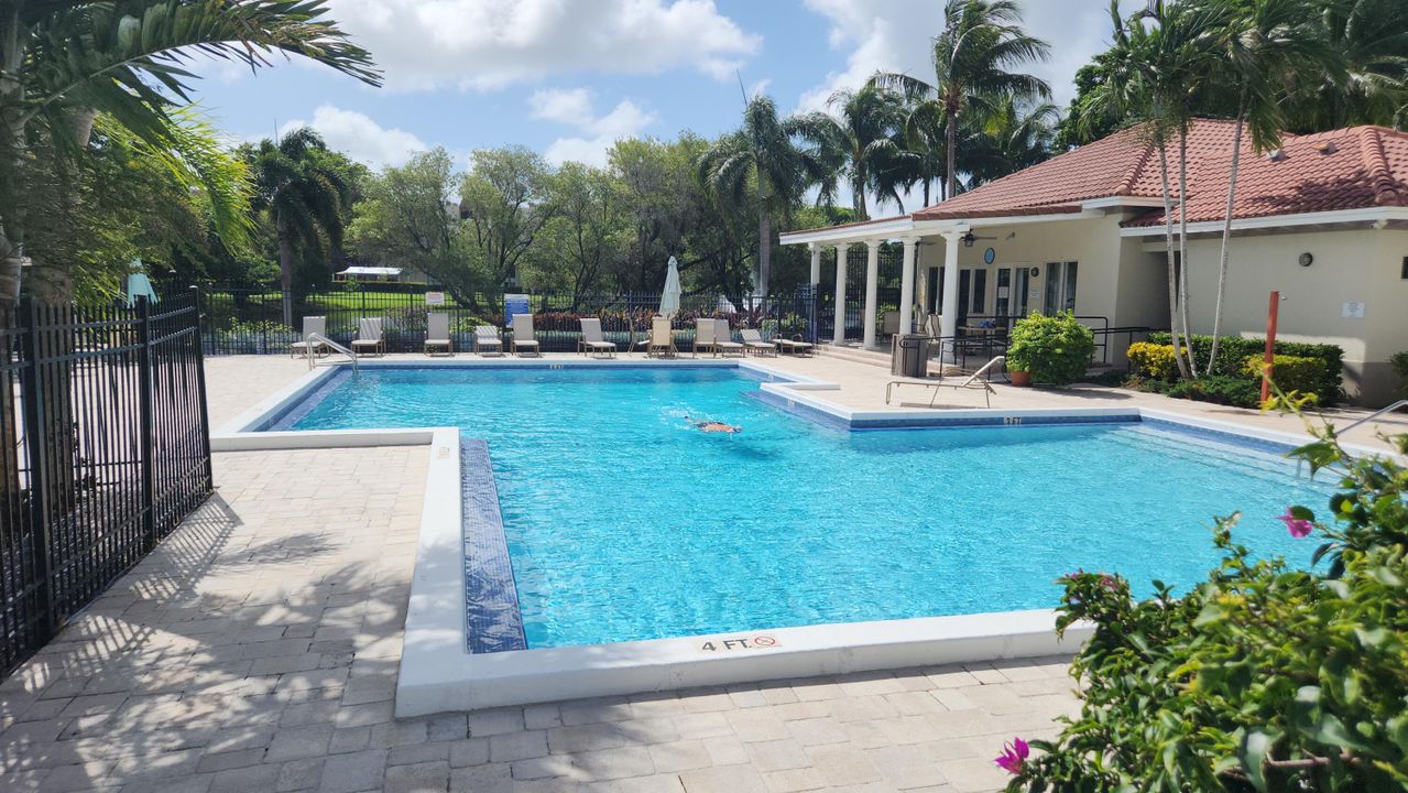 В аренду: $5,500 (2 спален, 2 ванн, 1160 Квадратных фут)