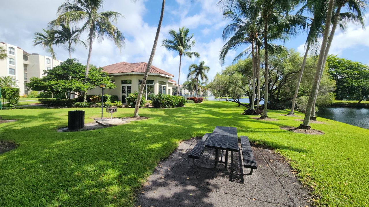 В аренду: $5,500 (2 спален, 2 ванн, 1160 Квадратных фут)