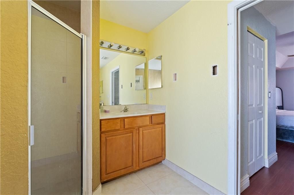 For Sale: $484,900 (4 beds, 2 baths, 1998 Square Feet)