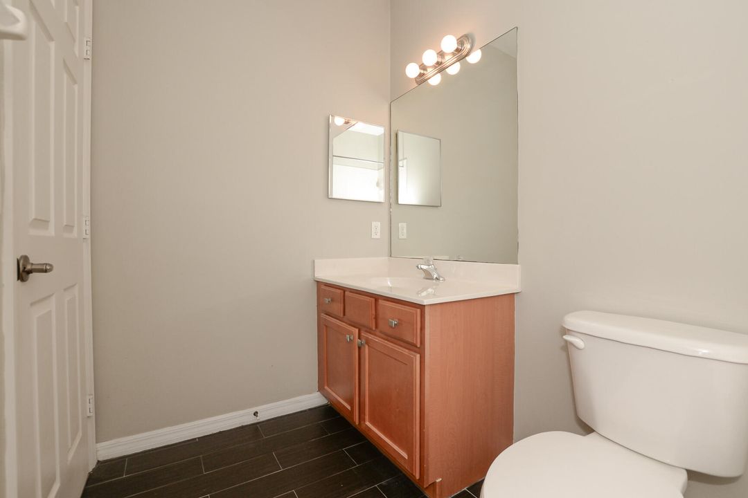 For Sale: $525,000 (4 beds, 3 baths, 2727 Square Feet)