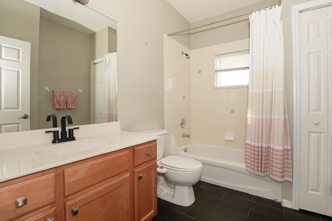 For Sale: $525,000 (4 beds, 3 baths, 2727 Square Feet)