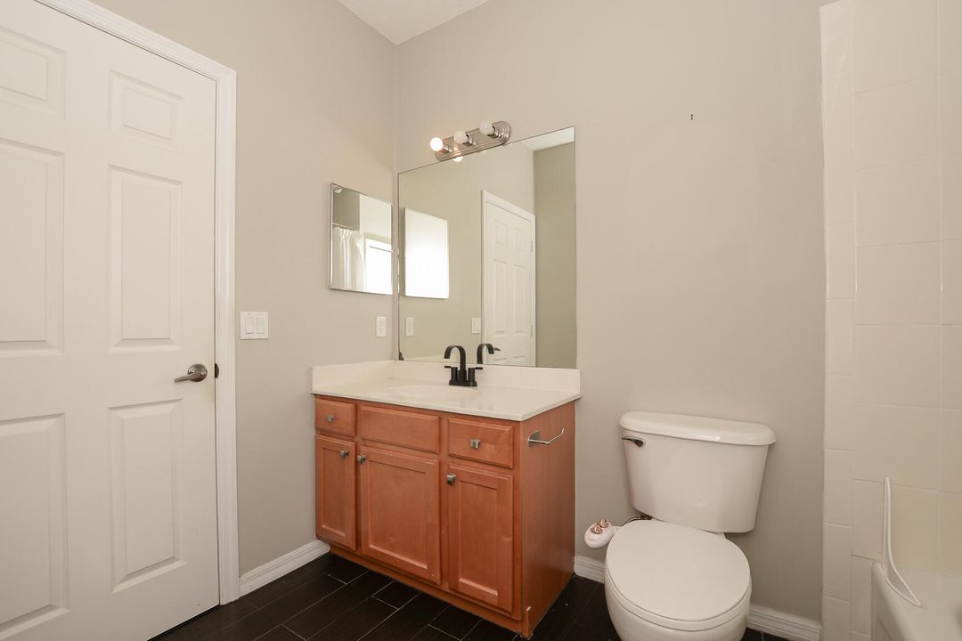 For Sale: $525,000 (4 beds, 3 baths, 2727 Square Feet)