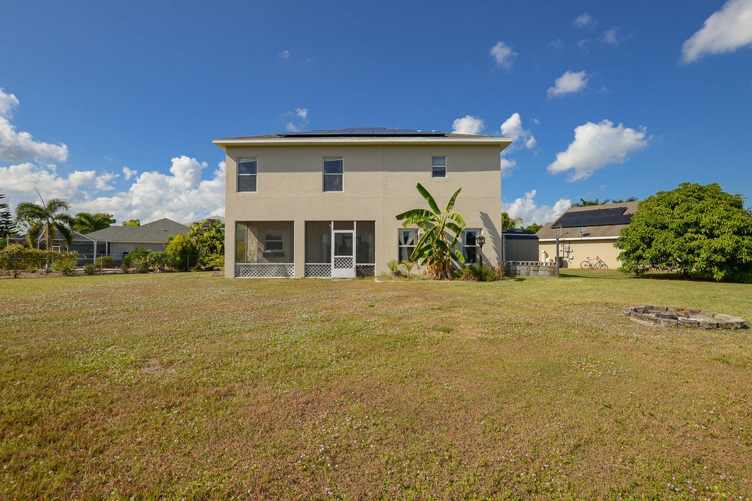 For Sale: $525,000 (4 beds, 3 baths, 2727 Square Feet)