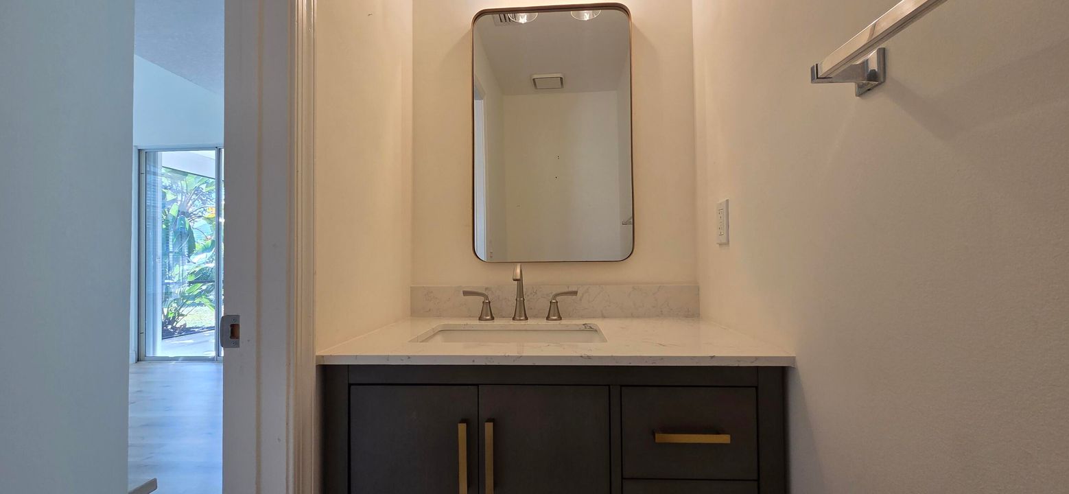 For Rent: $3,600 (3 beds, 2 baths, 1566 Square Feet)