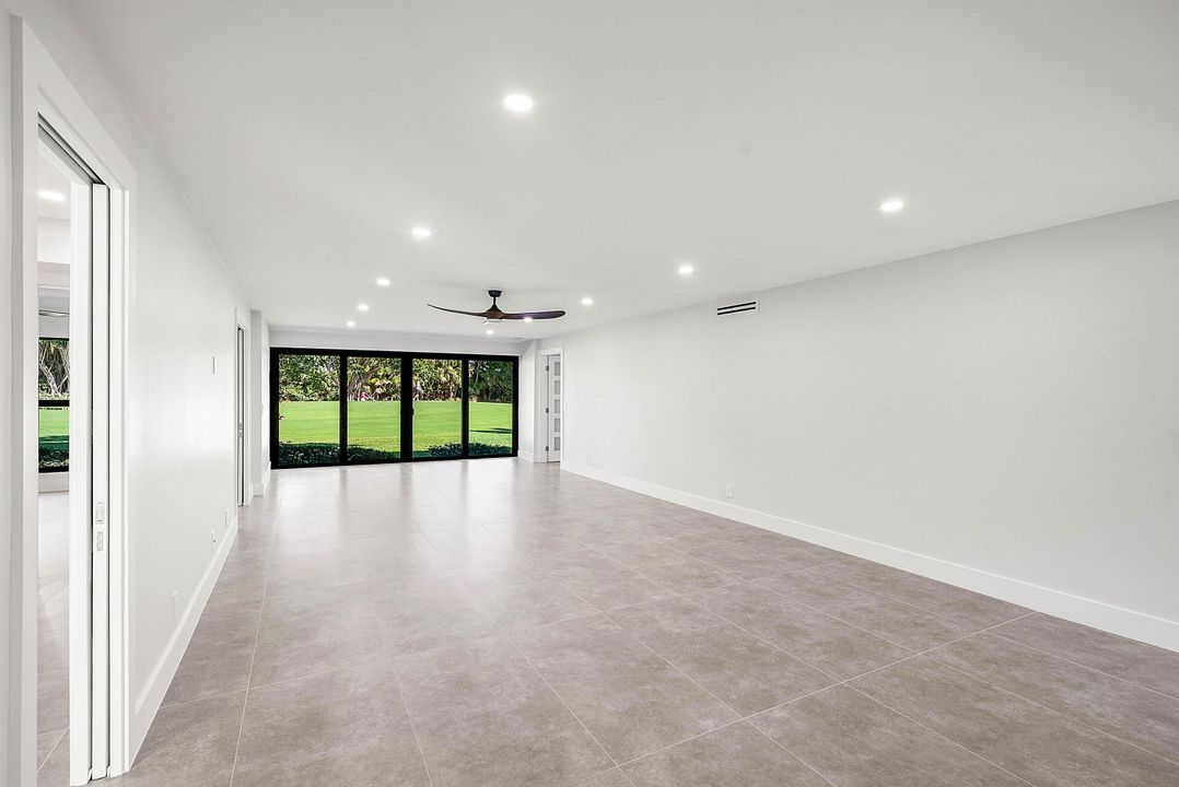 For Sale: $760,000 (3 beds, 2 baths, 1958 Square Feet)