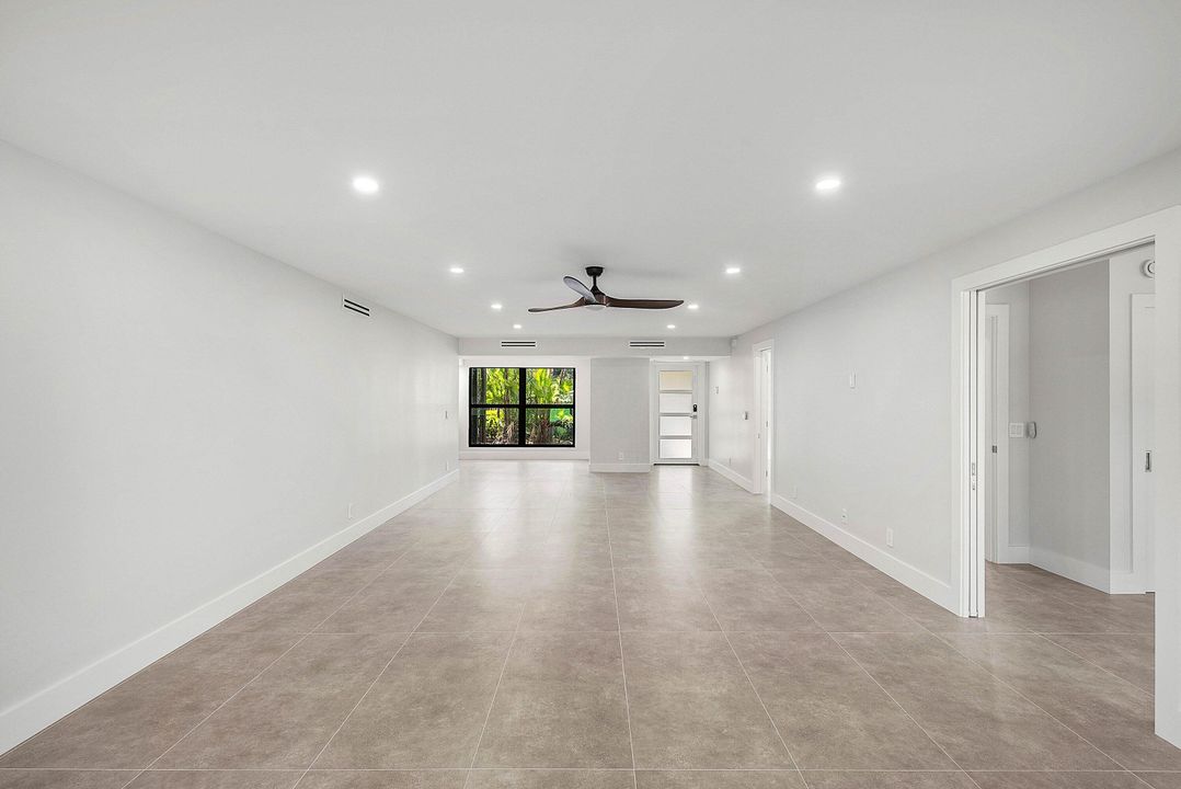 For Sale: $760,000 (3 beds, 2 baths, 1958 Square Feet)