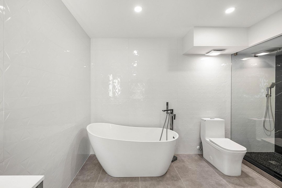 For Sale: $760,000 (3 beds, 2 baths, 1958 Square Feet)