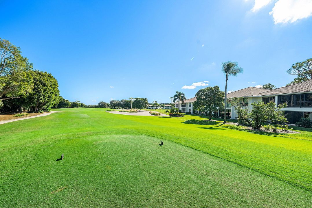 For Sale: $760,000 (3 beds, 2 baths, 1958 Square Feet)