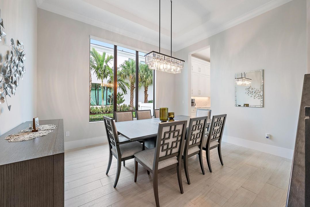 待售: $3,550,000 (5 贝兹, 5 浴室, 4359 平方英尺)