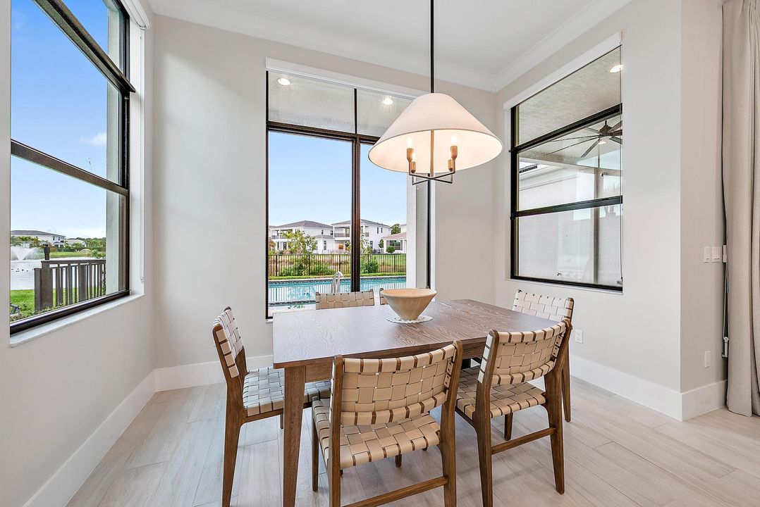 待售: $3,550,000 (5 贝兹, 5 浴室, 4359 平方英尺)