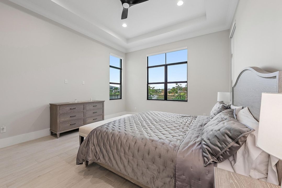 待售: $3,550,000 (5 贝兹, 5 浴室, 4359 平方英尺)