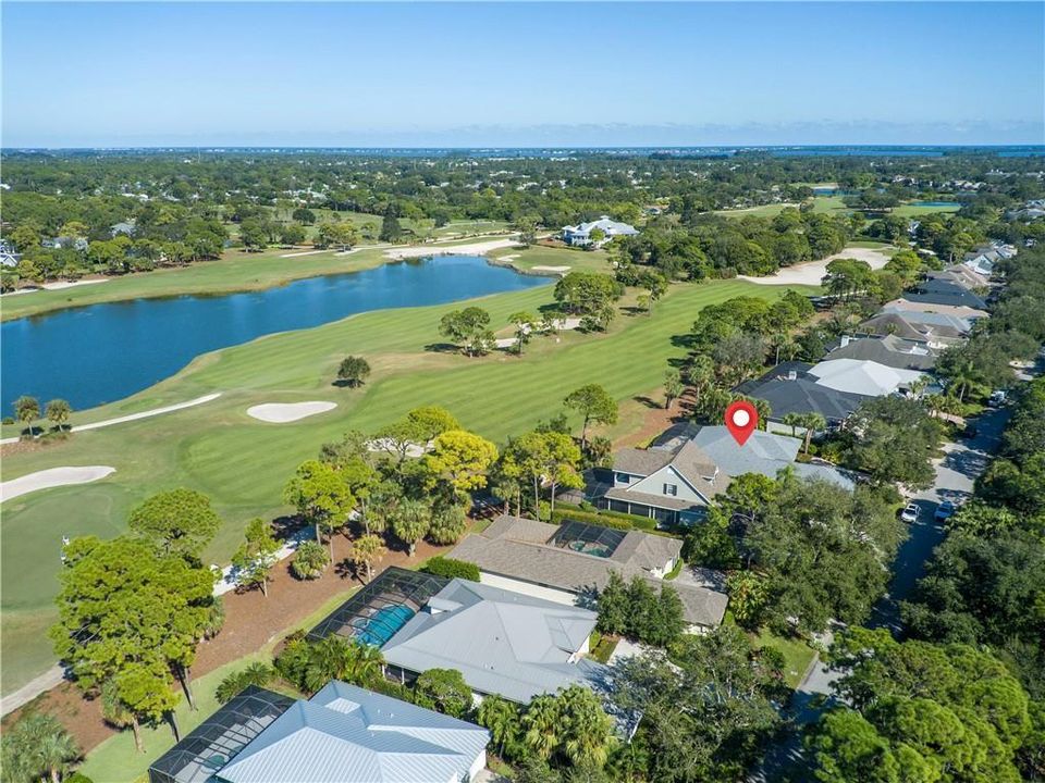 For Sale: $800,000 (4 beds, 3 baths, 3043 Square Feet)