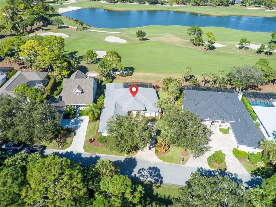 For Sale: $800,000 (4 beds, 3 baths, 3043 Square Feet)