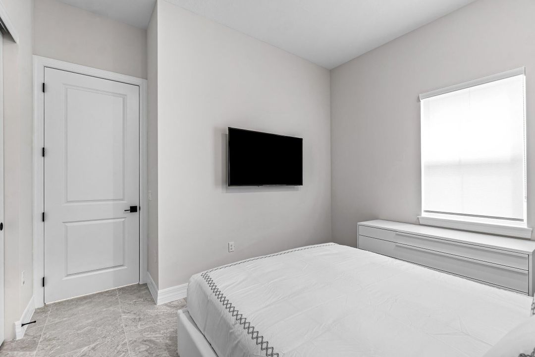 For Rent: $9,550 (3 beds, 2 baths, 2096 Square Feet)