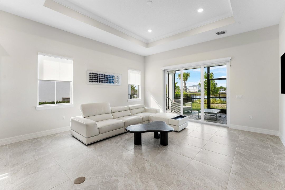 For Rent: $9,550 (3 beds, 2 baths, 2096 Square Feet)