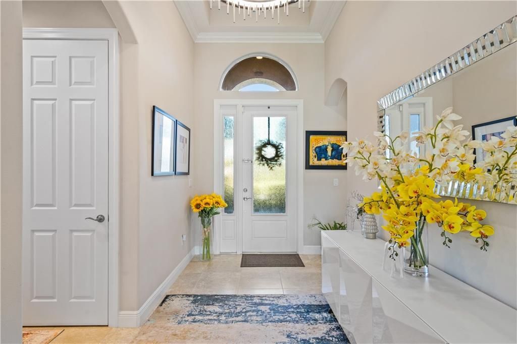 For Sale: $919,000 (3 beds, 2 baths, 2618 Square Feet)