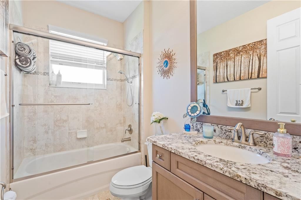 For Sale: $919,000 (3 beds, 2 baths, 2618 Square Feet)