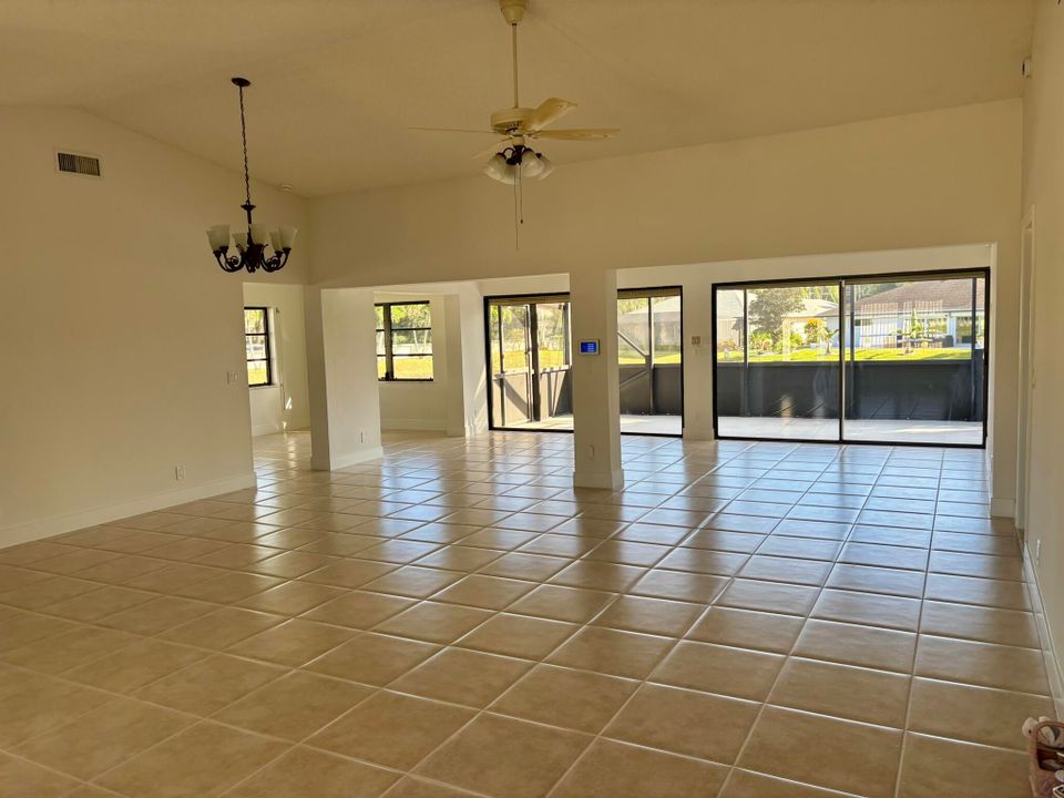 For Sale: $489,000 (3 beds, 2 baths, 2210 Square Feet)