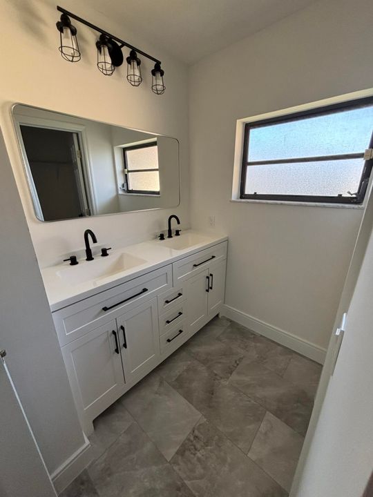 For Sale: $489,000 (3 beds, 2 baths, 2210 Square Feet)