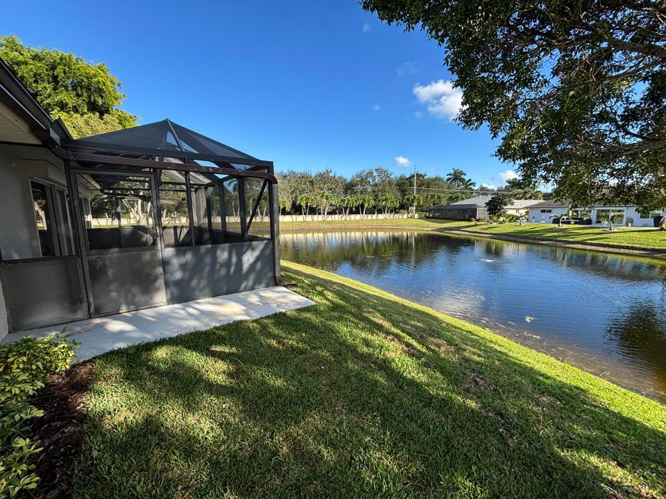 For Sale: $489,000 (3 beds, 2 baths, 2210 Square Feet)