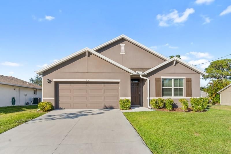 For Sale: $365,000 (4 beds, 2 baths, 1851 Square Feet)