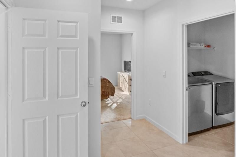 For Sale: $365,000 (4 beds, 2 baths, 1851 Square Feet)