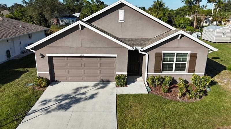 For Sale: $365,000 (4 beds, 2 baths, 1851 Square Feet)