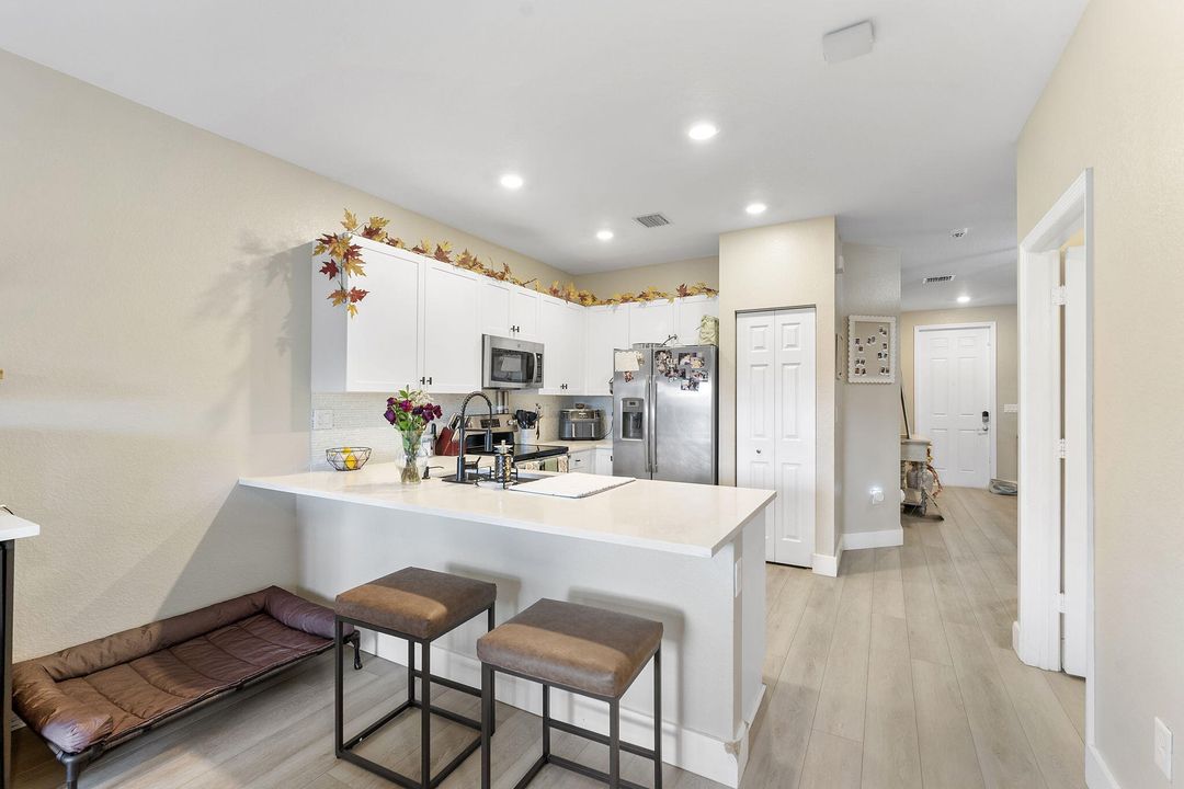 For Sale: $465,000 (3 beds, 2 baths, 1642 Square Feet)