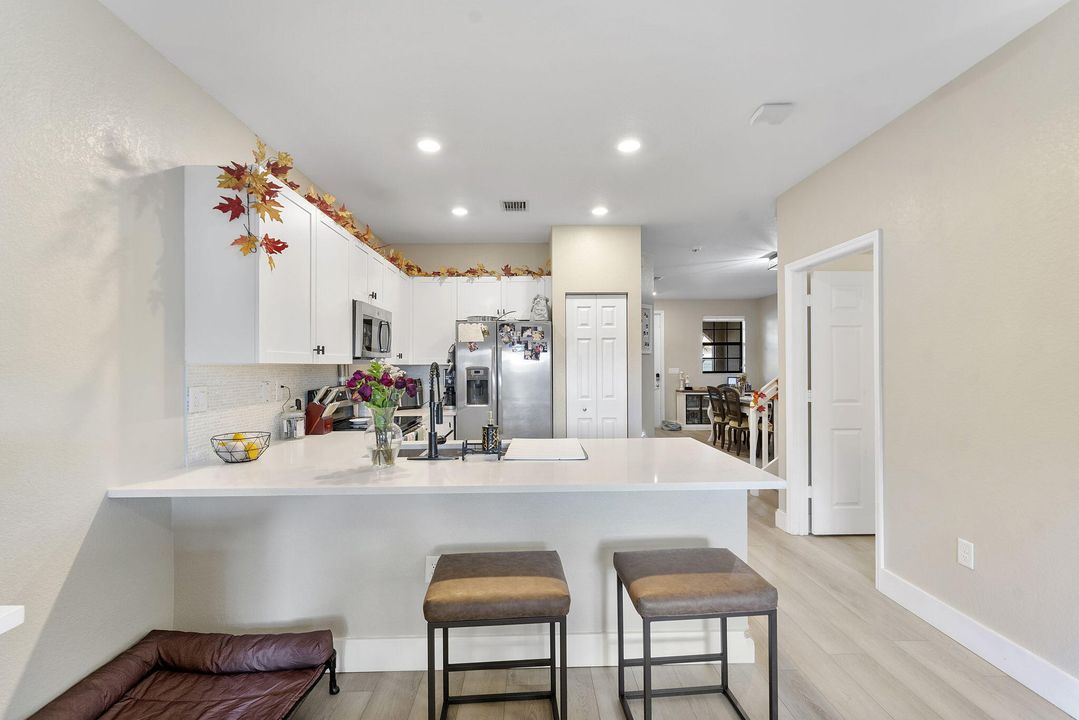 For Sale: $465,000 (3 beds, 2 baths, 1642 Square Feet)