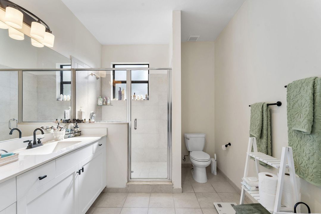 For Sale: $465,000 (3 beds, 2 baths, 1642 Square Feet)