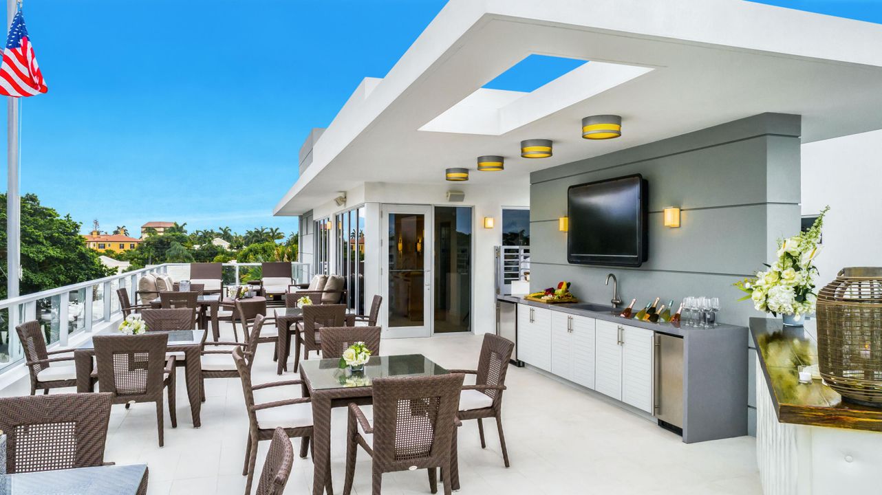 На продажу: $2,472,000 (3 спален, 3 ванн, 3351 Квадратных фут)