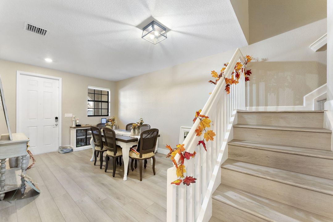 For Sale: $465,000 (3 beds, 2 baths, 1642 Square Feet)