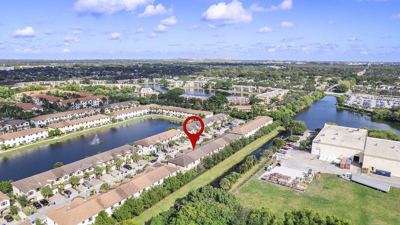 For Sale: $465,000 (3 beds, 2 baths, 1642 Square Feet)