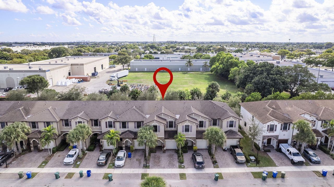 For Sale: $465,000 (3 beds, 2 baths, 1642 Square Feet)