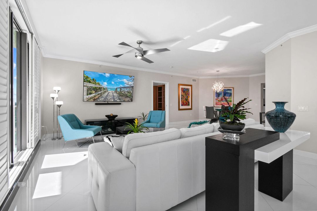 出租: $7,000 (3 贝兹, 3 浴室, 2388 平方英尺)