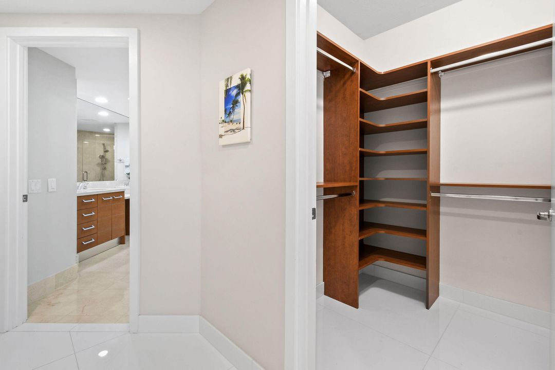 出租: $7,000 (3 贝兹, 3 浴室, 2388 平方英尺)