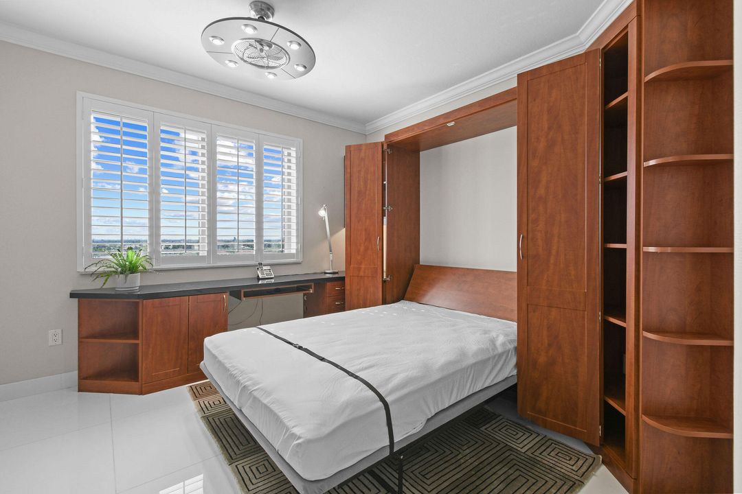 出租: $7,000 (3 贝兹, 3 浴室, 2388 平方英尺)